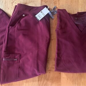 Figs Women's Catarina One Pocket Scrub Set- New with tags- never worn- no stains